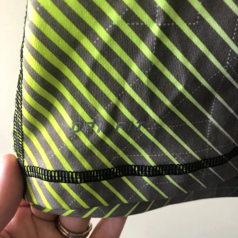 Nike | Pro Black & Yellow 1/2 Zip Pullover - Picture 4 of 6